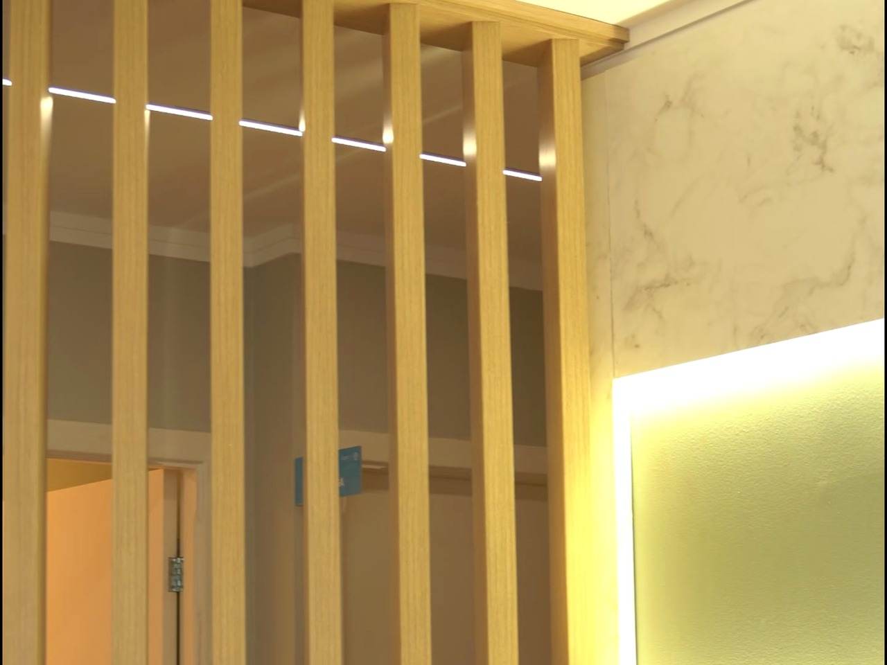 Montagem de ambientes planejados pela JN: recepção ripada, cozinhas, quarto e bancadas